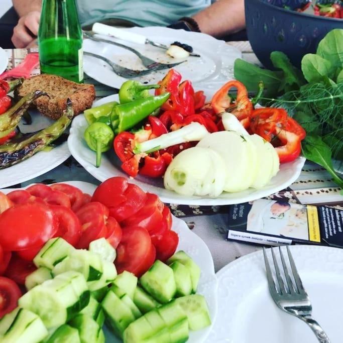 3 Odali Bahceli Bbq Kalbinde Ev Daire
